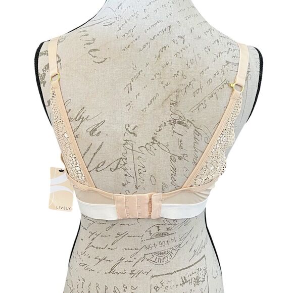 Lively Womens Bra Size 38DD Beige Toasted Almond Padded Wired Lace - Picture 3 of 15